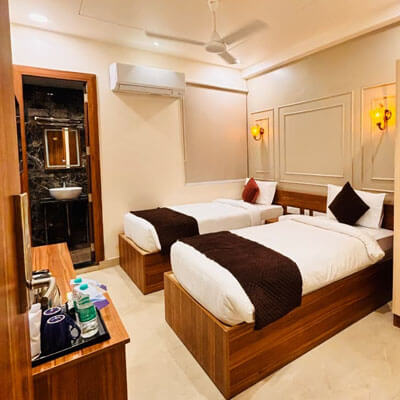 Hotel Dual Sharing Double Bed